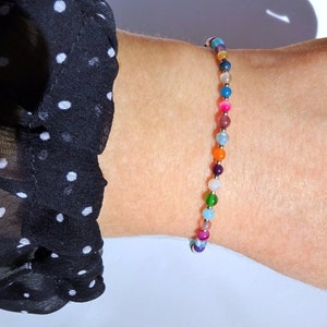 Thin colorful agate bracelet on stretch cord, rainbow colors with champagne coloured tiny miyuki rocaille beads, multicolored happy bracelet