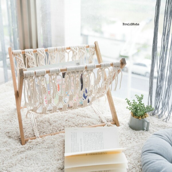 Chic Chic | Porte-revues en bois macramé | Porte-magazines en macramé en bois | Décoration intérieure en bois | | de décoration intérieure en macramé Cadeau de pendaison de crémaillère unique