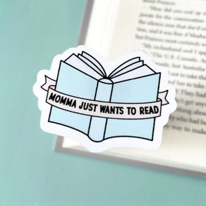 Sticker mama wil lezen | Boekenachtige stickers | Cadeaus voor lezers | Koffieliefhebber | Dikke duurzame vinylsticker Book Obsessed | Laptopsticker: