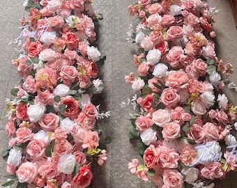 ダスティピンクのバラ柄シルク製フラワーランナー、結婚披露宴用フラワーアレンジメント