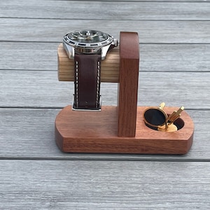 Scandinavian style 1 watch stand