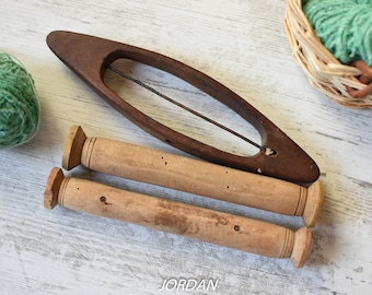 Vintage loom Shuttle and rustic bobbins or spools//Hand  Loom spools//Hand Weaving Tool//Antique Wooden Shuttle 19 Century//Wooden Weaving
