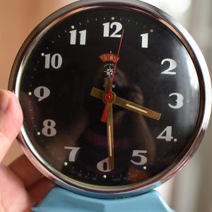 Working alarm clock=Vintage XL Mechanical Alarm Clock/Chinese Alarm Clock 60s/Working Desk alarm clock/Vintage table clock/Old alarm clock