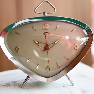 Réveil De Voyage Pliable Vintage – Quartz Analogique – Étui Cuir Rouge & Noir