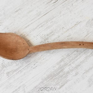 Vintage Hand Carved Wooden Spoon/Primiteve ladle/Wood Bushcraft Spoon//farmhouse antiques// primitive country style kitchen//Farmhouse decor