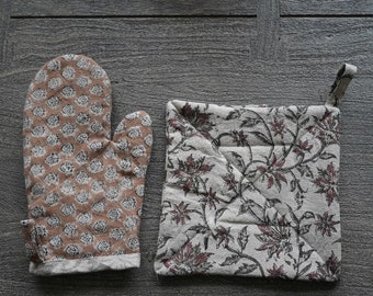 Eke Oven Mitts and Pot Holder Set