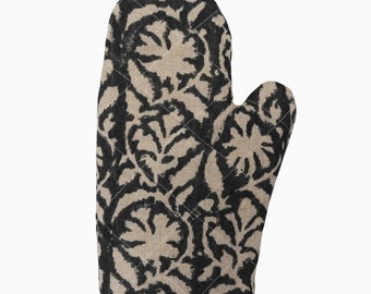 Black Oven Mitts