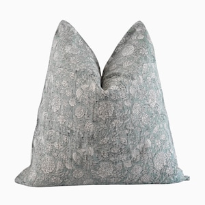 Soft Green Linen Pillow Cover – Floral Pastel Green Throw Pillow, Muted Olive Cushion, Decorative Green Floral Pillow
