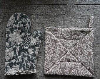 Abasi Oven Mitts and Pot Holder Set