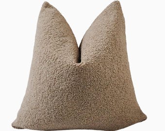 Soft Brown Teddy Boucle Pillow Cover – Decorative Throw Pillow for Couch or Bed – Modern Neutral Home Decor Accent