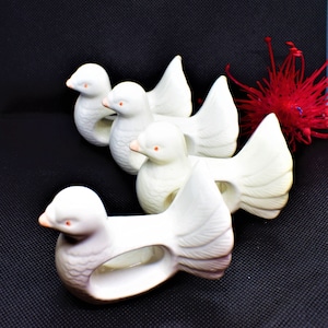 Set of 4 Vintage White Ceramic Dove Napkin Holders Brand New old stock