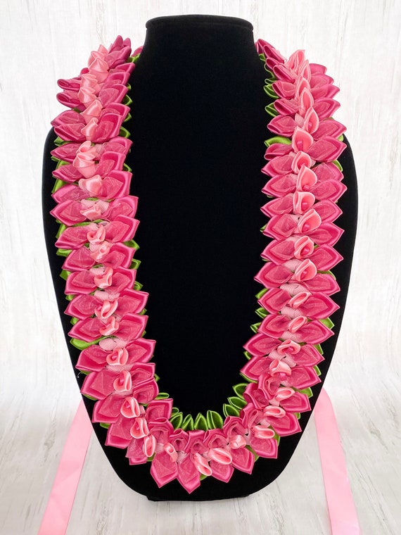 Pink Water Lily Ribbon Lei - Etsy display picture 3