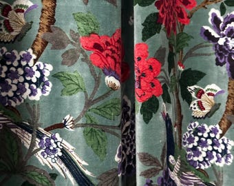 Cortina de terciopelo estilo vintage: estampado de pájaros verde salvia, estilo bohemio.