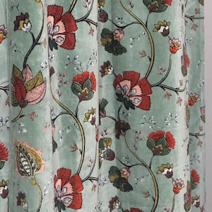Tenda in velluto stile vintage: motivo floreale verde oxfard, tende moderne