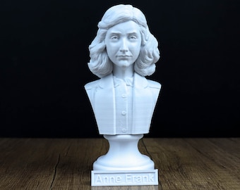 Busto de Ana Frank, Estatua