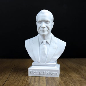 Busto di Richard Nixon, 37° presidente degli Stati Uniti Scultura
