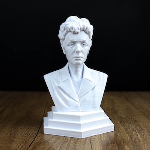 Edith Piaf Bust