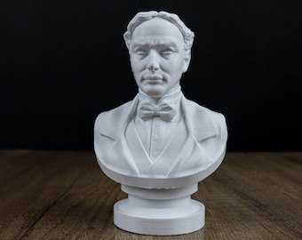 Harry Houdini Bust Sculpture