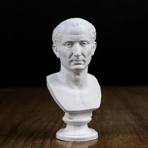 Busto de César Farnesio, escultura de Julio César