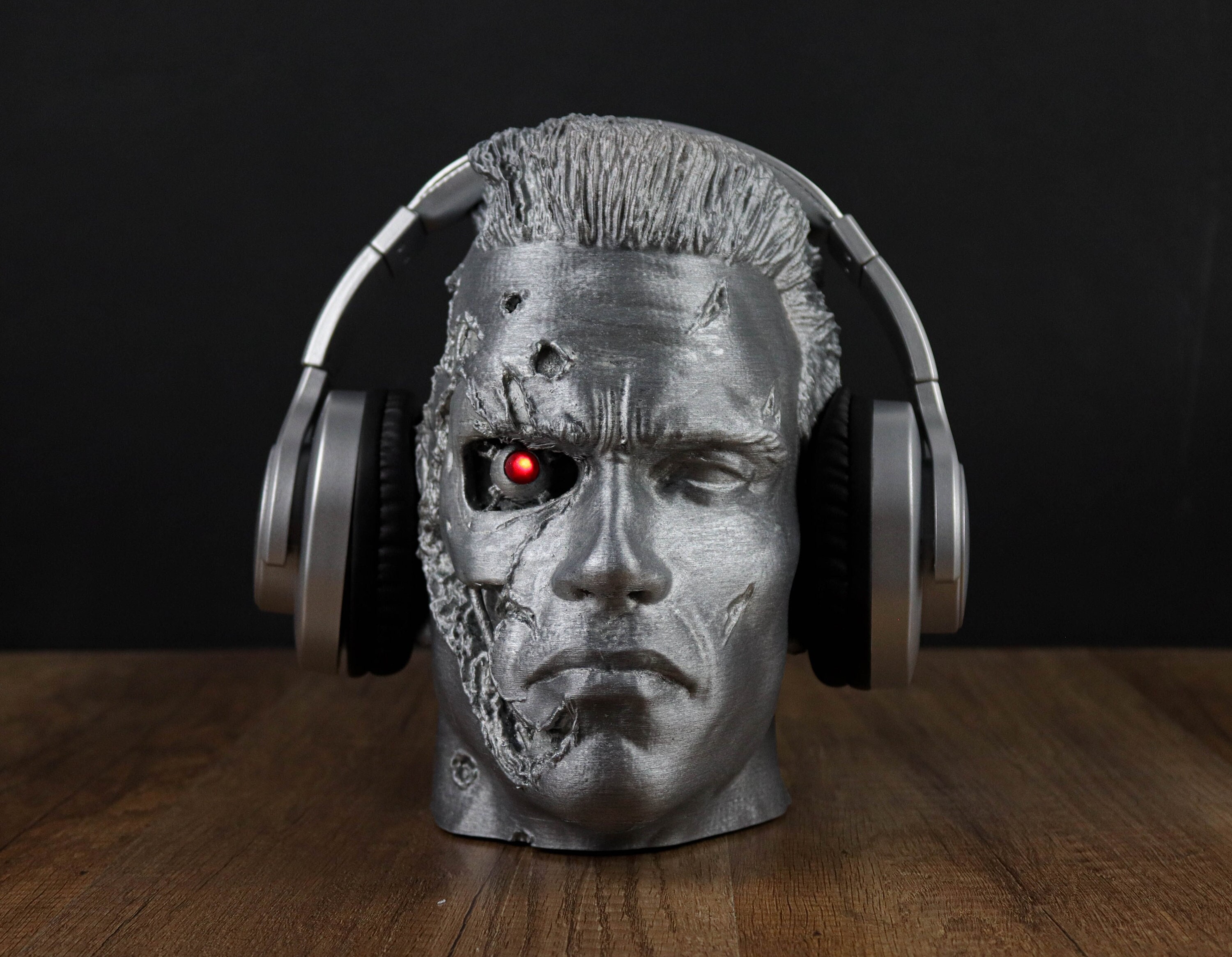 arnold Terminator T-800 LED Bust, Arnold Schwarzenegger Headphone