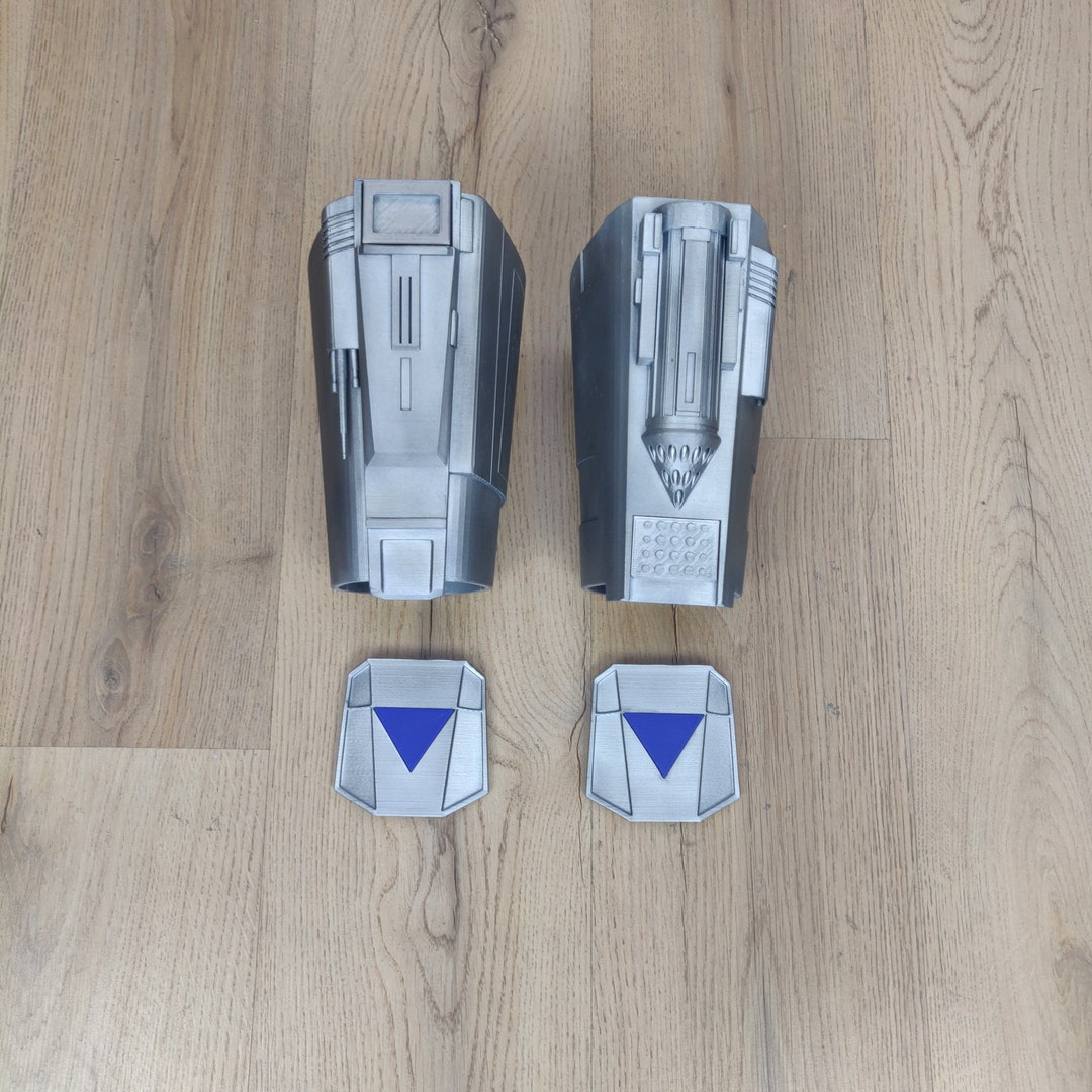 Mandalorian Beskar Gauntlets And Hand Pads 3d Printed Props For Cosplay mandalorian-beskar-gauntlets-and-hand-pads-3d-printed-props-for-cosplay