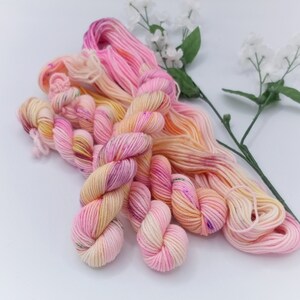 Nannas Kiss - 20g Mini Skeins, DK and Sock Yarn, Hand Dyed Yarn, Pink and White with Green Speckles, Crochet and Knitting Yarn, OOAK