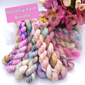 Mystery Yarn Bundle, 200g Mixed Colours, Mix of 10g and 20g Skeins, Lucky Dip Skeins for Scrappy Blankets, Granny Squares etc, DK or SOCK