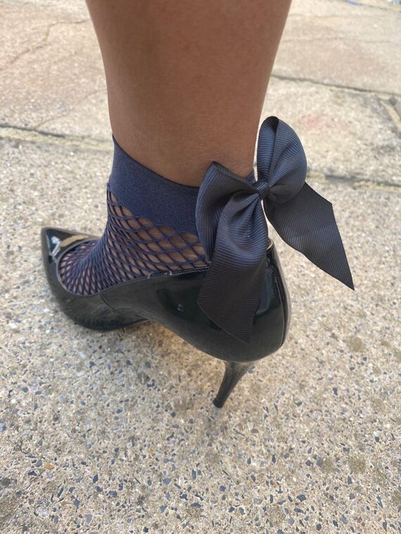 Womens Fishnet Ankle Socks w Bow Black One Size Mesh Halloween Costume Cosplay 