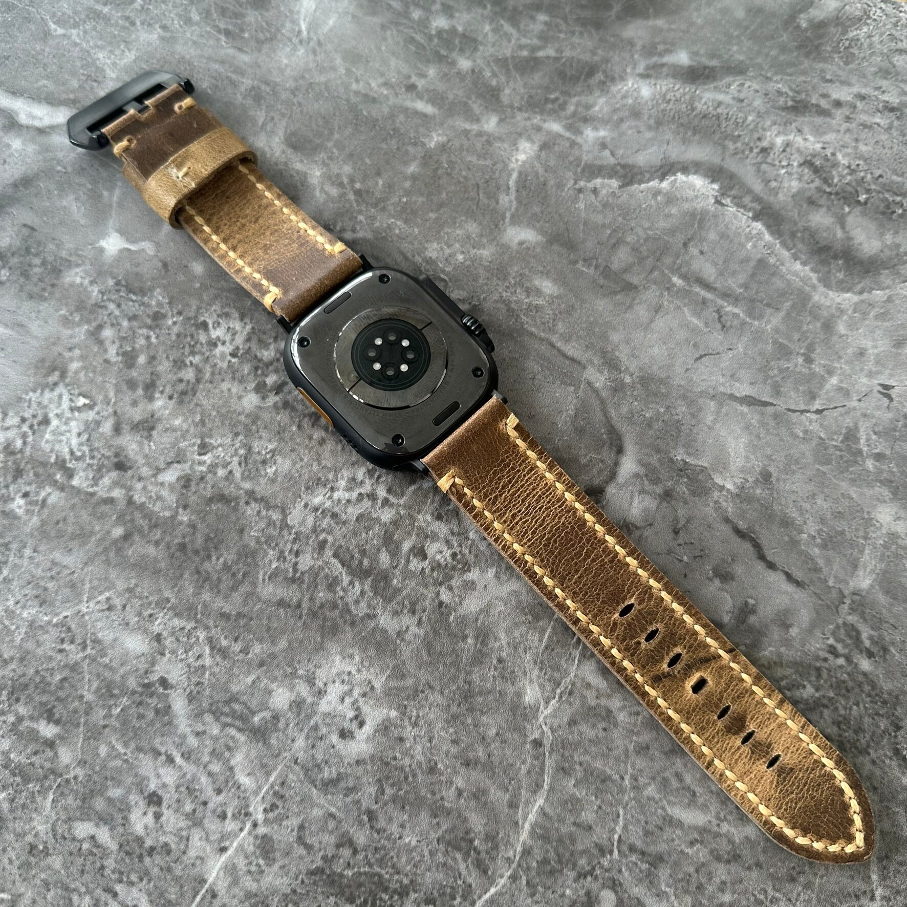 Rustic Apple Watch Engraved Rustic Leather Apple Watch Ultra Band - Cracked Brown 49mm - Etsy