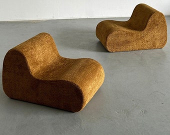 1 of 8 Vintage Italian Mid-Century-Modern Lounge Chair or Club Chair in Ocher Boucle, 1970s Italy