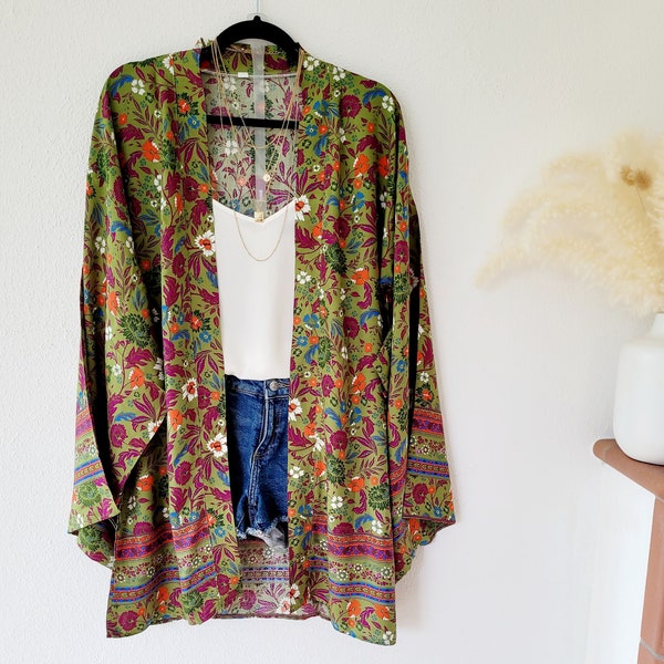 Cardigan vert court, cardigan blanc fleuri femme, cardigan en coton, cardigan boho violet, veste fleurie rose