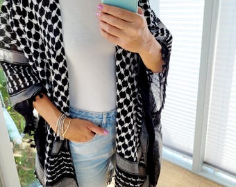 Unisex palestinian print long cardigan, Palestine kimono, men light cardigan, kufya duster, keffiyeh duster, kufiya shawl, keffiyeh big scarf