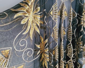 Guld- och svart paljettkimono med tofsar | disco paljettfestivalkimono | Plus size rave-outfit | Lätt överdrag i guld | Present till henne