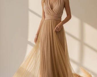 Anpassad gyllenbeige oändlighetsklänning, omlottklänning med tyllkjol, pastellfärgad långklänning, sommarbrudklänning, pastellblå klänning