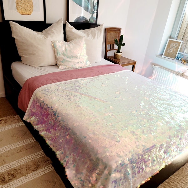 Extravagant sequin pillow cover, holographic big sequin pillow cover, glitter shimmering pillow, iridescent sequin pillow