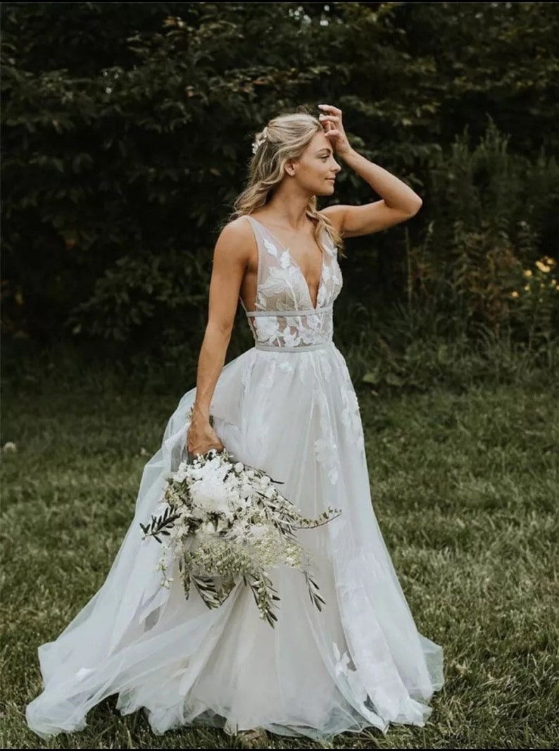 wedding dresses under 300