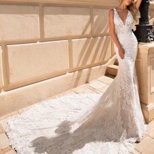 Luxury Tulle Mermaid Backless Wedding Gown - Etsy