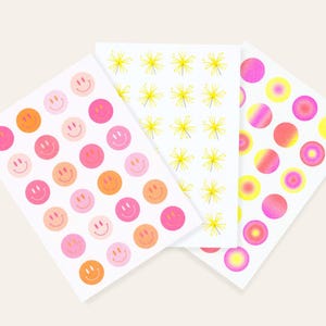 Rire, scintillement, brillance | 3 cartes postales risographiées de M. et Mme Rio