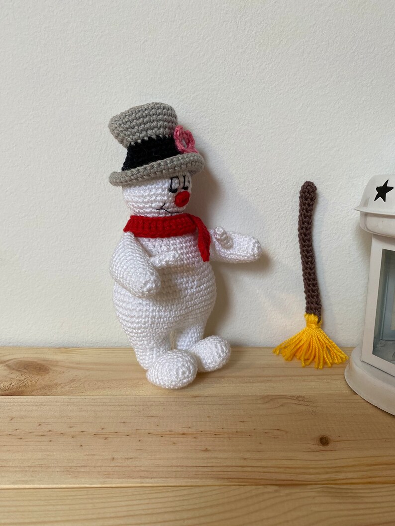 PATRÓN DE GANCHILLO: Muñeco de nieve con gorro, Patrón en PDF, Muñeco de nieve, Patrón de amigurumi, Muñeco de nieve en PDF, Escrito en inglés, Fácil de seguir, Patrón mediano imagen 7