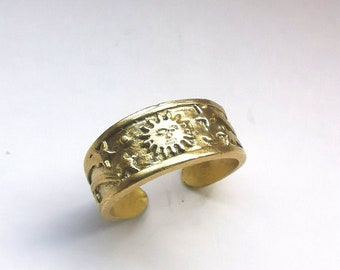 Messing Ring mit Symbolen des Himmels. Liebevoll handgefertigter Ring. Messing, Kupfer Schmuck. Sonnenring. Sterne Ring. Geschenk für Frau, Geschenk für Mädchen