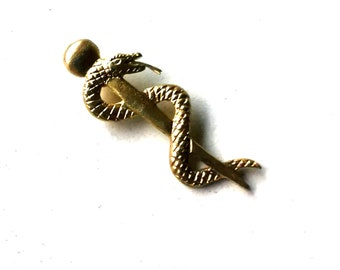 Colgante - Símbolo médico de latón. Vara de Asclepio. Símbolo de vida y salud. Joya de latón. Regalo para mujer.