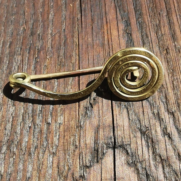 Spiral fibula, brass, copper  pin. Handmade hammered Viking, Celtic style jewelry. Gift for woman, man. Brooch bohemian and hippy brass pin.