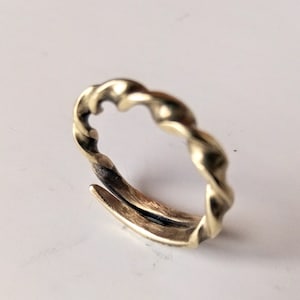 Handmade brass ring, adustable ring, unisex ring, gift for girl, man, woman, brass jewelry, Valentine&#39;s day gift