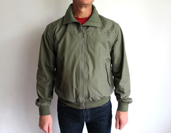 olive green short jacket