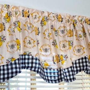 Bee kitchen window valance or cafe curtains : Yellow, pink, black, gingham check