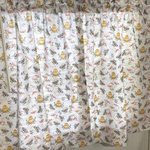 Bee window cafe curtains: yellow, black gingham check