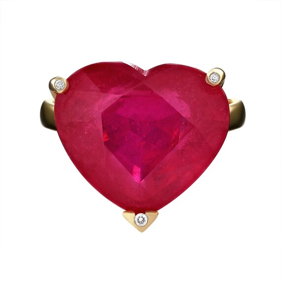 Ruby heart Ring 14 carats and diamonds