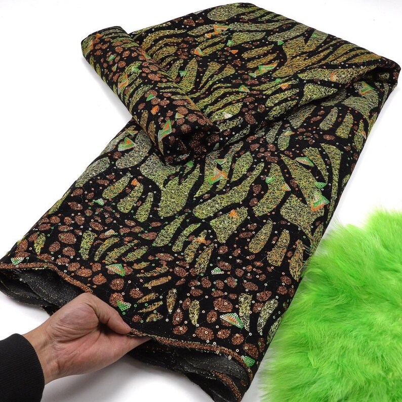 African Lace Fabric High-Quality Lace Velvet Fabric With Sequins.
