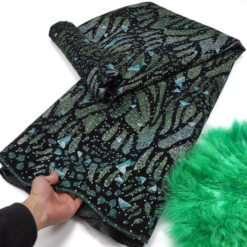 African Lace Fabric High-Quality Lace Velvet Fabric With Sequins.
