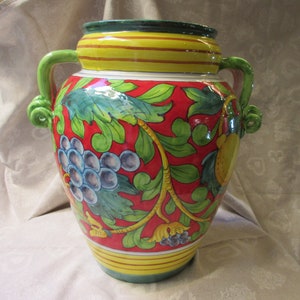 Blumenvase aus Keramik in sehr leuchtenden Farben